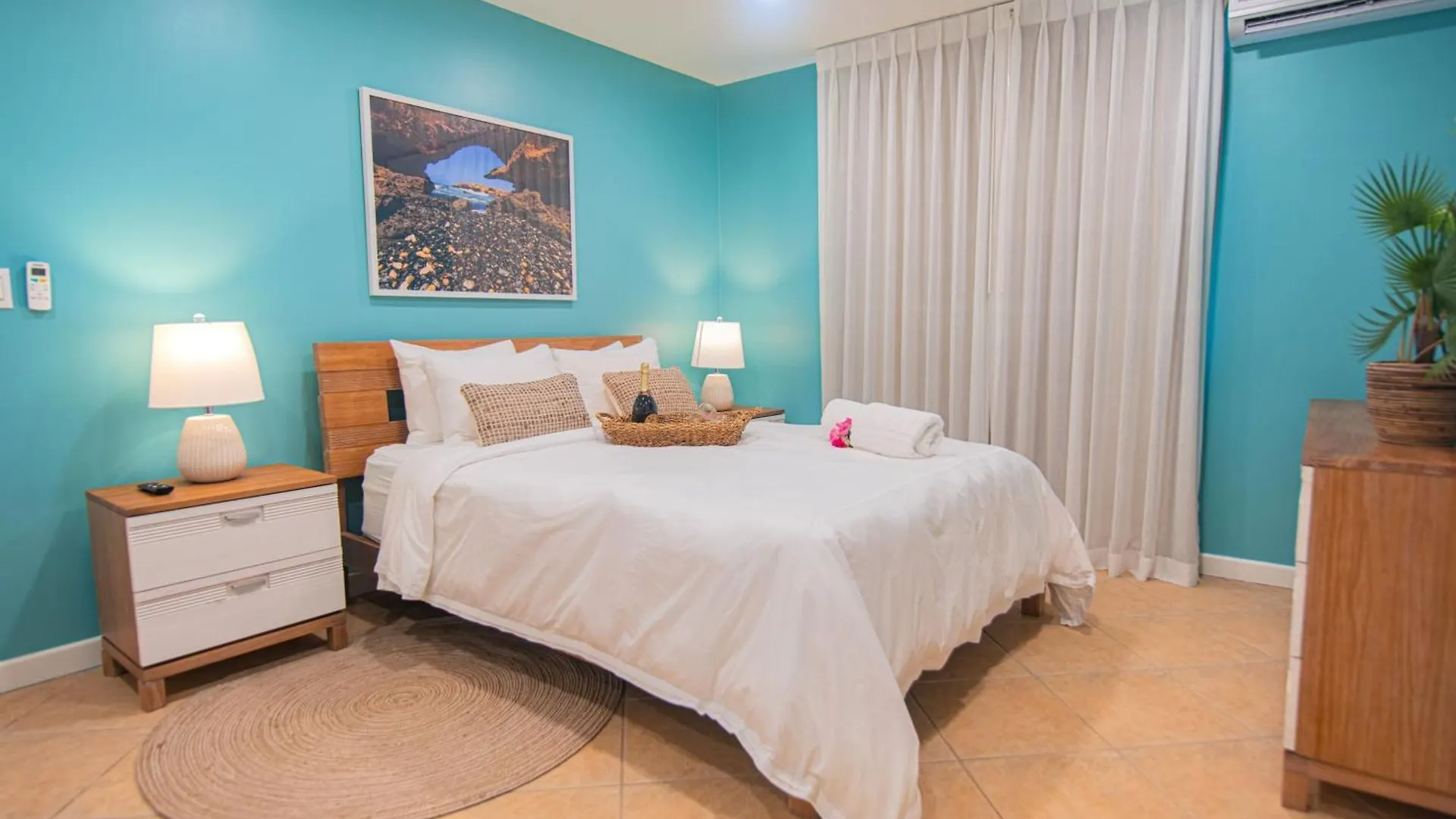 Arashi Beachfront Villa 131 Palm Beach